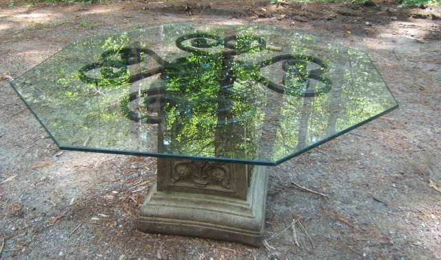 Octagonal Glass Mandala Table 